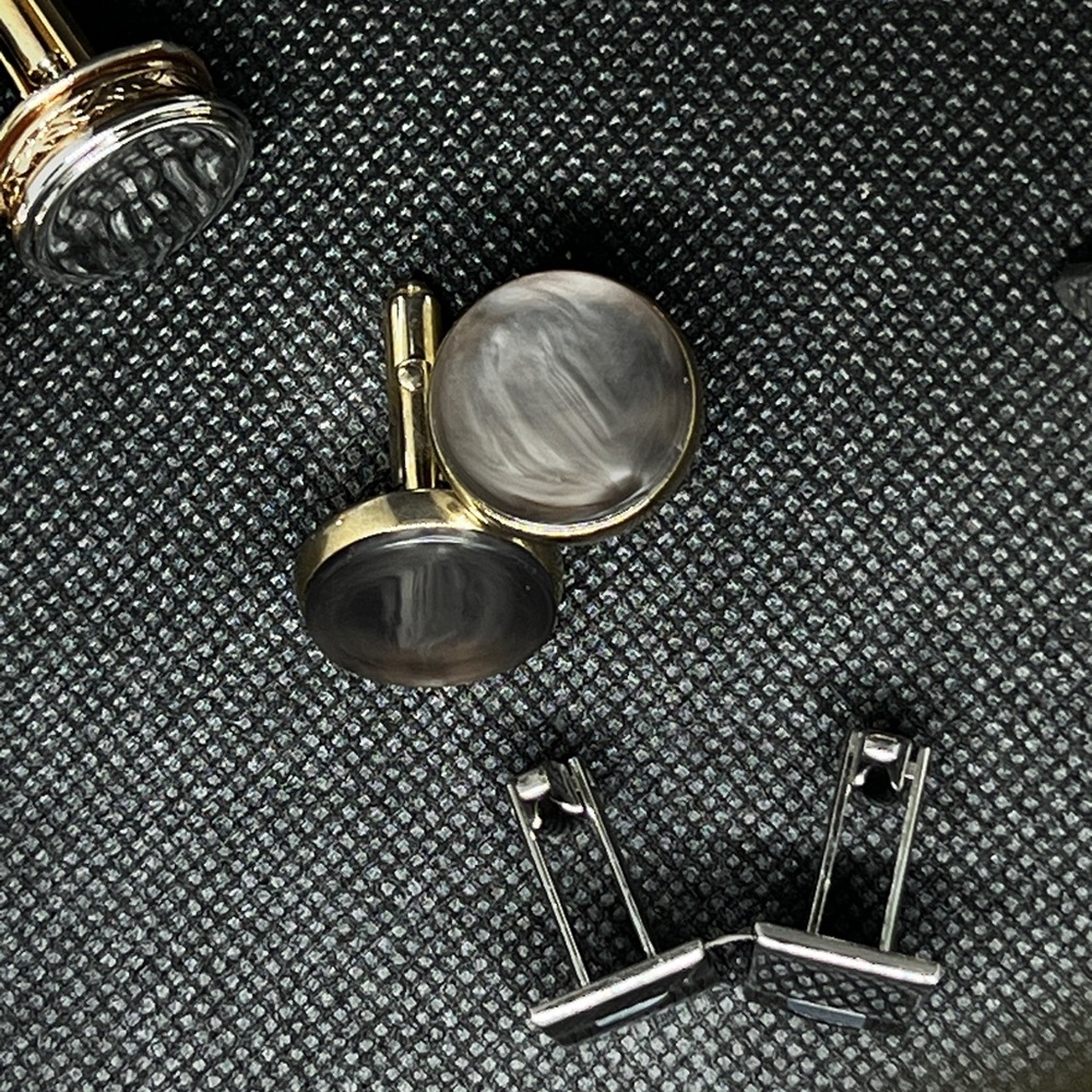 Cuff links - Picture 4 of 11